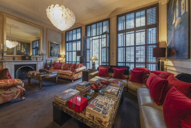 Palace Gate, Kensington, 3 Bedroom Apartment