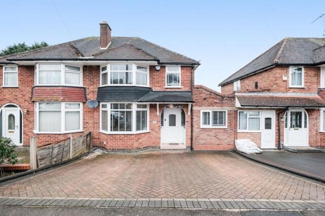 Loynells Road, Rednal, 3 Bedroom Semi-detached