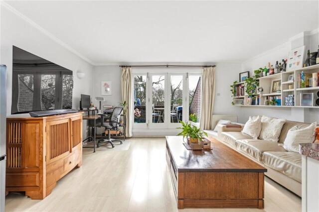 Highbury Hill, London, 2 Bedroom Apartment