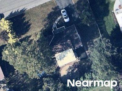 Th St, West Babylon, Preforeclosure Single-family Home