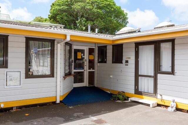 Timandra Street, New Plymouth, Sunflower Lodge Backpackers