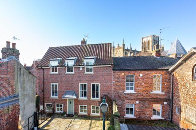 Ogleforth Mews, York, 4 Bedroom Town