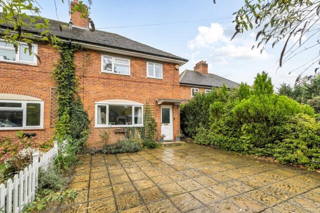 Hayley Green, Bracknell, 3 Bedroom Semi-detached Hayley Green, Bracknell, 3 Bedroom Semi-detached