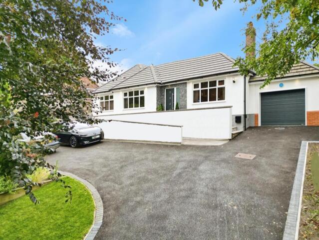 Main Street, Billinge, 4 Bedroom Bungalow