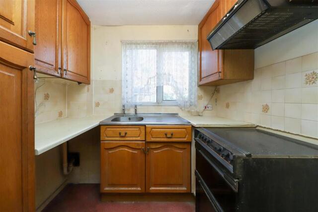 Hindhead Close, Hillingdon, 1 Bedroom End