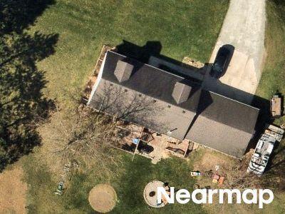 E Wellington Dr, Warsaw, Preforeclosure Single-family Home