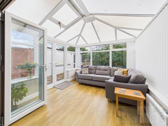 Brantridge Road, Crawley, 3 Bedroom Semi-detached