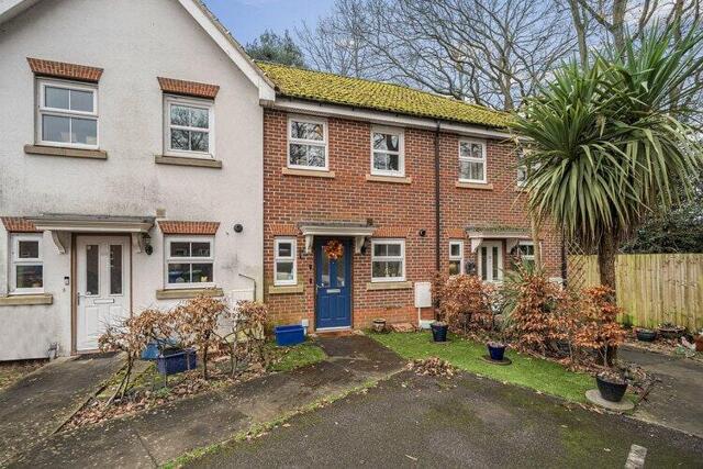 Haskins Drive, Farnborough, 2 Bedroom Terraced
