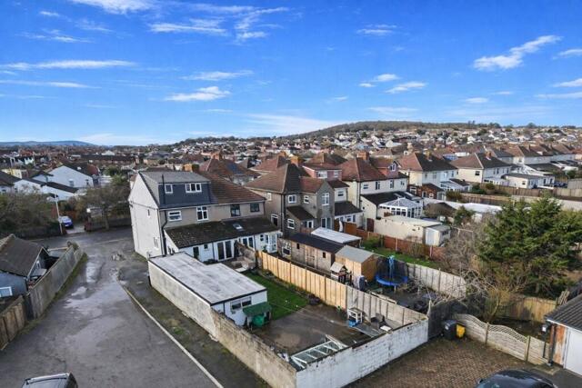 Westbrook Road, Milton,3 Bedroom Semi-detached