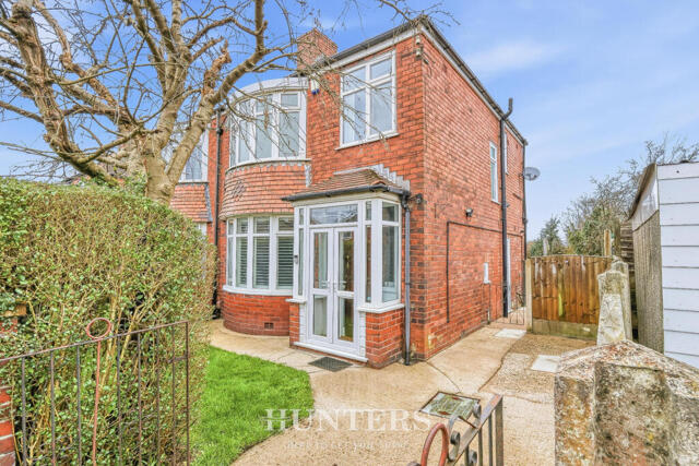 Hollins Drive, Middleton, 3 Bedroom Semi-detached