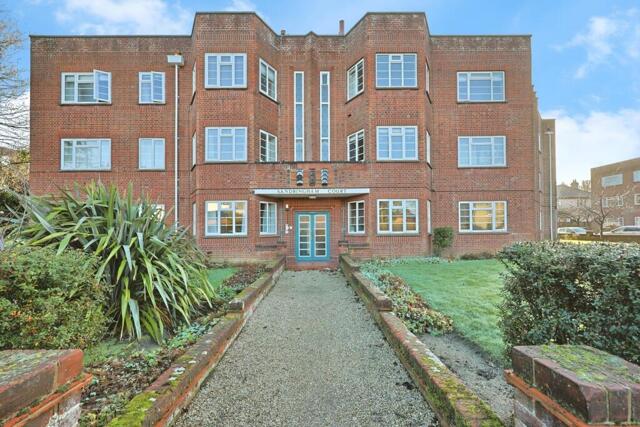 Sandringham Court, Norwich, 3 Bedroom Flat