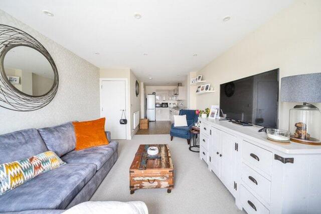 Liberty House, Welwyn Garden City, 2 Bedroom Maisonette