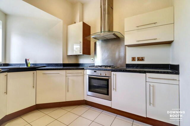 Levetts Gate, Station Road, 2 Bedroom Flat