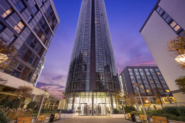 Ealing Road, Brentford, 3 Bedroom Penthouse