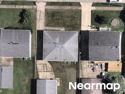 Th Ave, East Moline, Preforeclosure Single-family Home