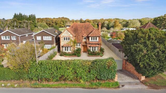 Denham Lane, Gerrards Cross, 5 Bedroom Detached