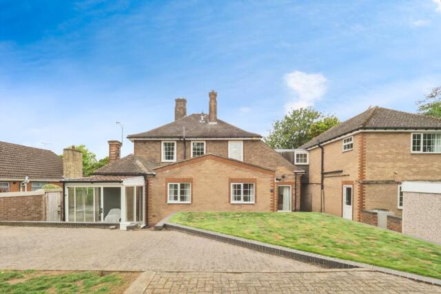 Gainsborough Road, Gainsborough, 5 Bedroom Detached