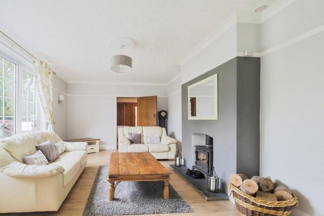 Gainsborough Road, Gainsborough, 5 Bedroom Detached