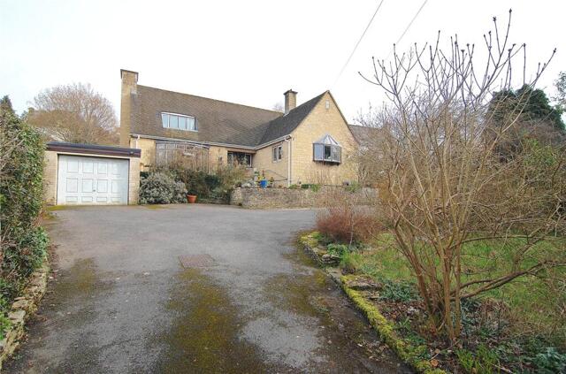 London Road, Stroud, 4 Bedroom Detached