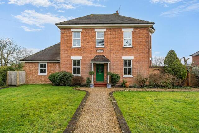 St. Michaels, Ashford Road, Tenterden, 4 Bedroom Detached