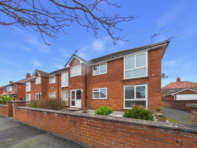 Raeside Court,  The Boulevard, 2 Bedroom Flat