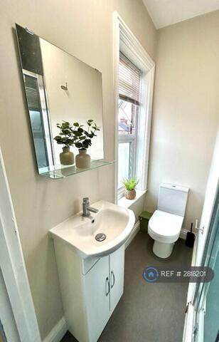 Broom Hill Road, Ipswich, 1 Bedroom House