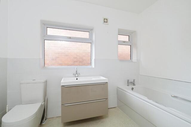 Grangewood Road, Wollaton, 3 Bedroom Bungalow