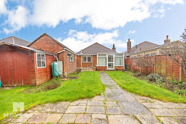 Petersfield Road, Bournemouth, 2 Bedroom Detached
