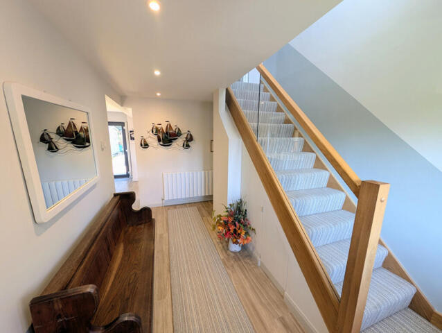 Pitts Lane, Ryde, 4 Bedroom Detached