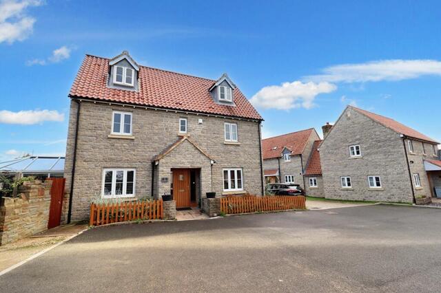 Lime Kiln Court, Alveston, 5 Bedroom Semi-detached