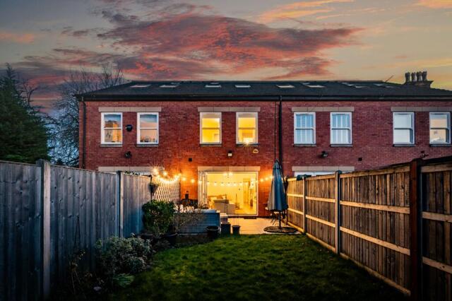 Ladybridge Road, Cheadle Hulme, 4 Bedroom House