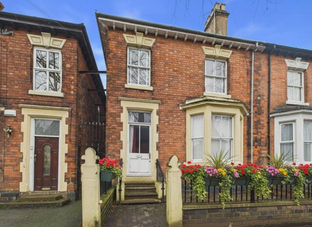 Victoria Road, Tamworth, 4 Bedroom End
