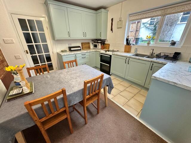 Camden Road, Brecon, 2 Bedroom Detached