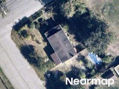 Phoenix Rd, West Babylon, Preforeclosure Single-family Home