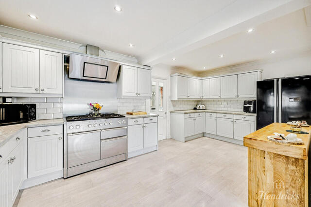Marcus Avenue, Southend-on-sea, 4 Bedroom Detached