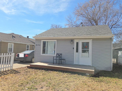 S Holly Ave, Sioux Falls, Preforeclosure Single-family Home