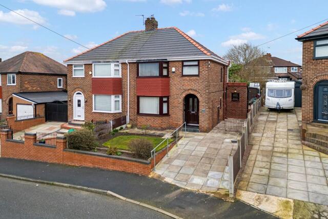 Kingsley Crescent, Runcorn, 3 Bedroom Semi-detached