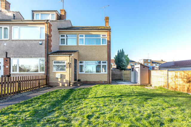 Station Road, Kingswood, 3 Bedroom End