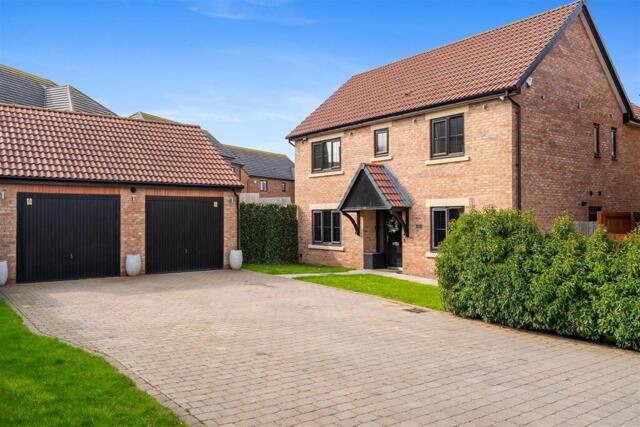 Fox Covert Close, Wynyard Woods, 4 Bedroom Detached