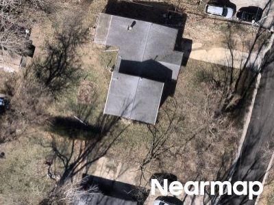 Carol Louise Dr, Caseyville, Preforeclosure Single-family Home