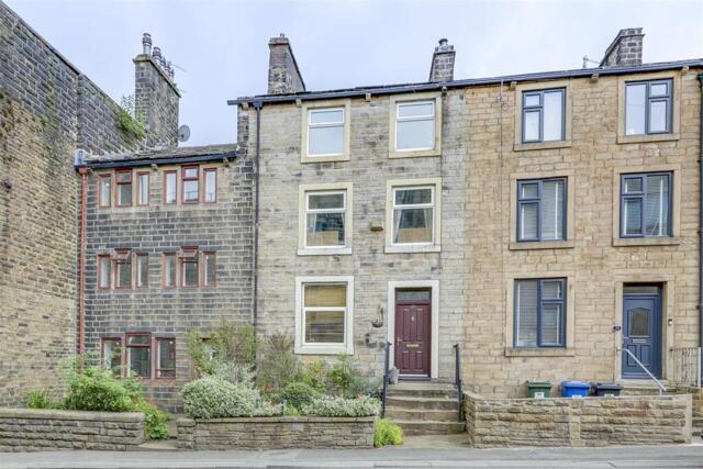 Rochdale Road, Bacup, 4 Bedroom Character