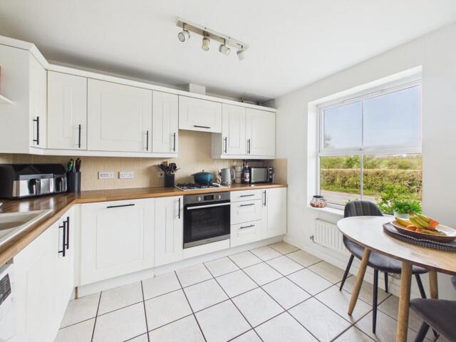 Elborough Gardens, Elborough, 3 Bedroom Terraced