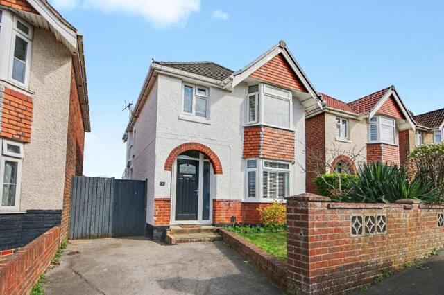 Cornwall Crescent, Midanbury, 3 Bedroom House
