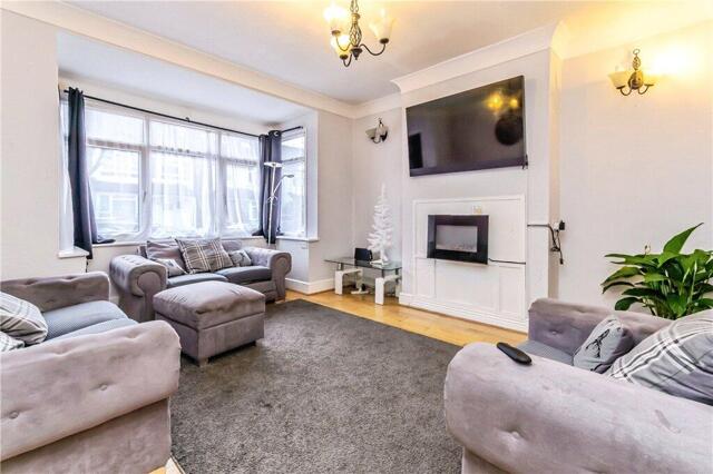 Wharfedale Gardens, Thornton Heath, 3 Bedroom Semi-detached