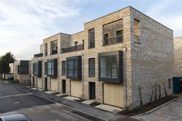 Fowler Avenue, Trumpington, 4 Bedroom Town