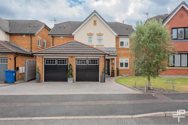 Priestfields, Leigh, 5 Bedroom Detached