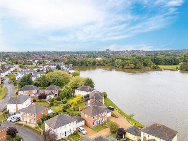 Dove Place, Watermead, 2 Bedroom Flat