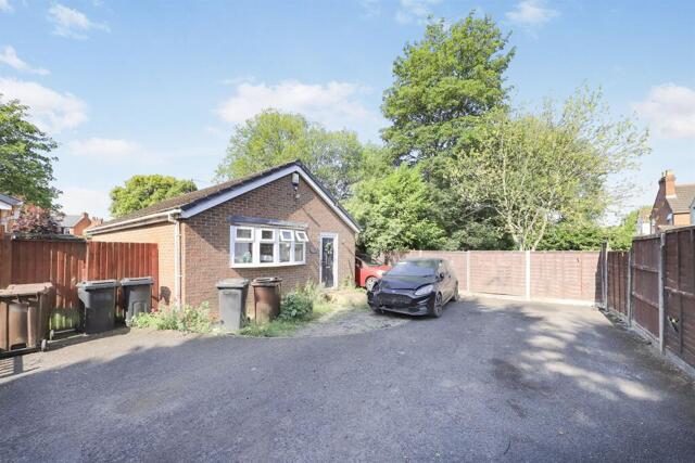 Bruford Road, Penn Fields, 2 Bedroom Detached
