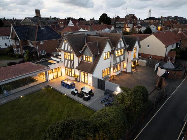Mill Lane, Southwold, 10 Bedroom Detached
