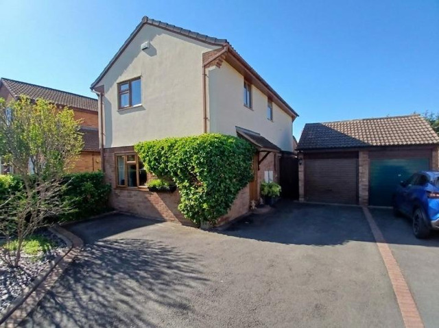 Falcon Close, Whitestone, 4 Bedroom Detached Falcon Close, Whitestone, 4 Bedroom Detached